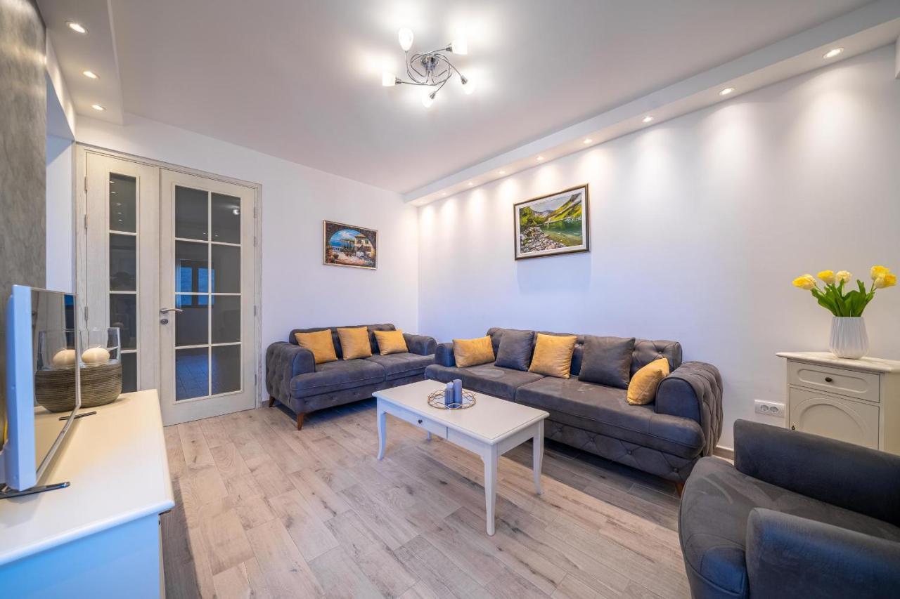 Boka View Luxury Suite - With Free Garage Parking Kotor Extérieur photo