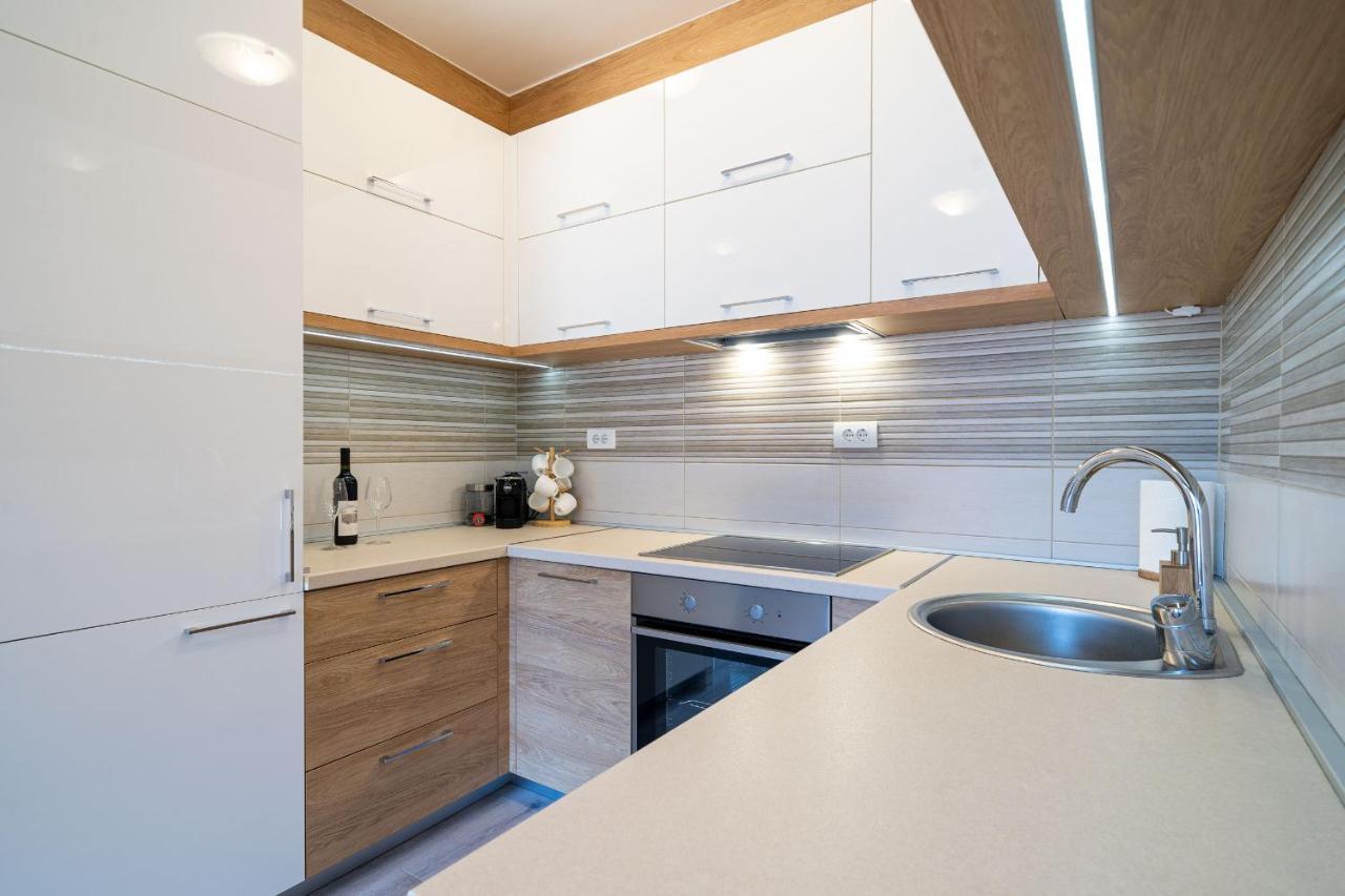 Boka View Luxury Suite - With Free Garage Parking Kotor Extérieur photo
