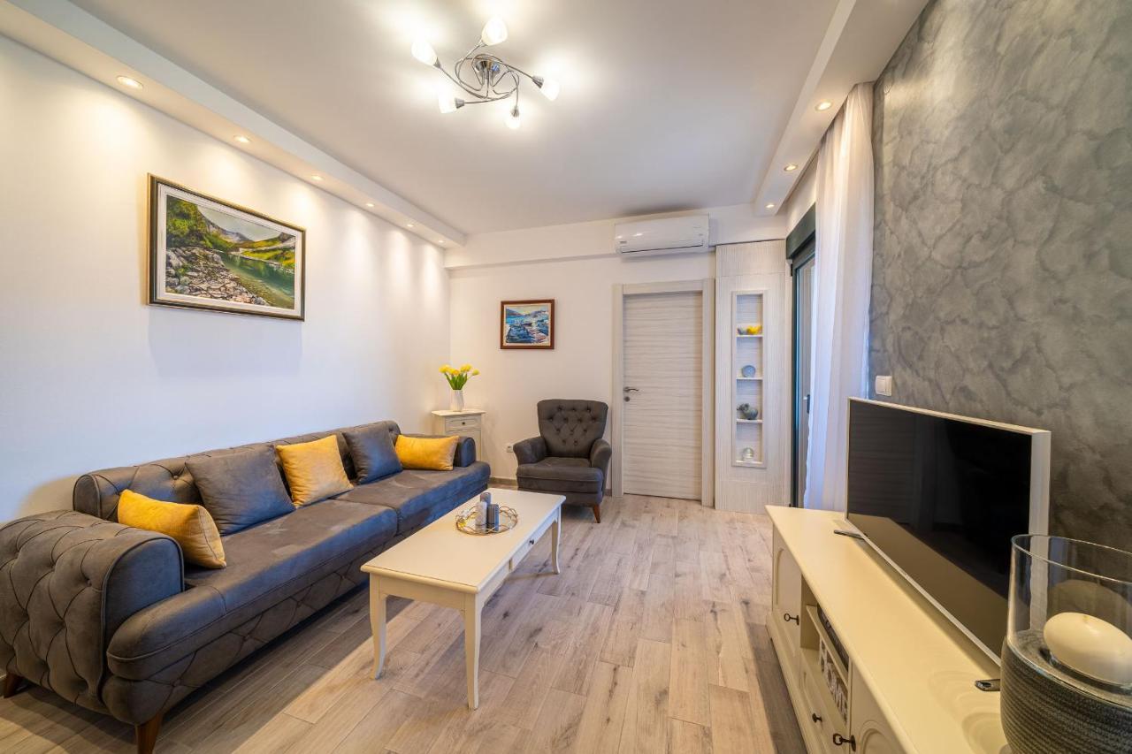 Boka View Luxury Suite - With Free Garage Parking Kotor Extérieur photo